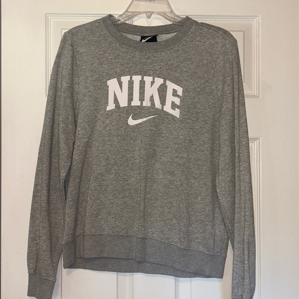 Nike Heather Gray Crewneck Sweatshirt Size M